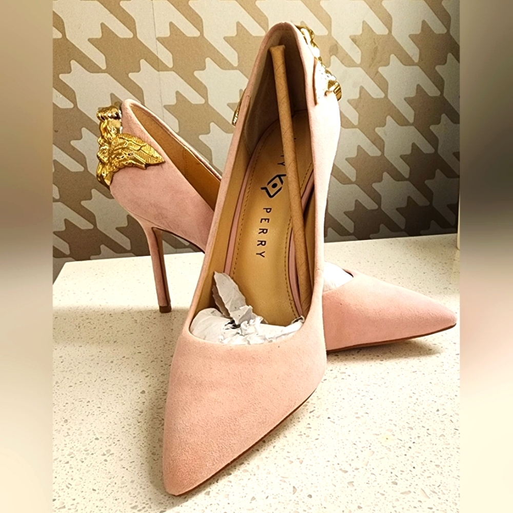 Shoe